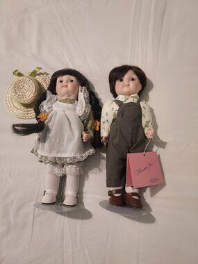 Vintage Marian Yu twin porcelain doll set of 2